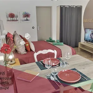 Studio Tout Confort, Terrasse, Calme #7 Appartement